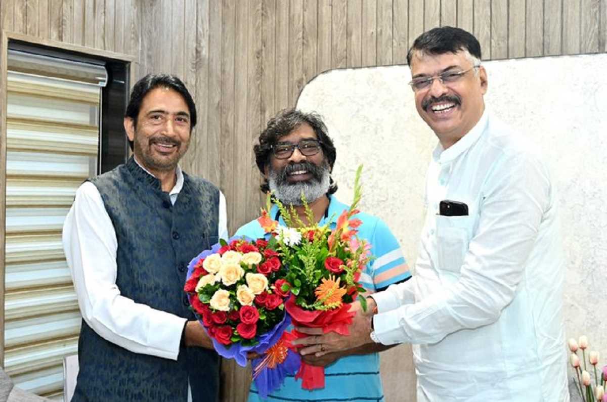 झारखंड में हेमंत सोरेन हमारे नेता, गठबंधन में कोई समस्या नहीं :कांग्रेस अध्यक्ष